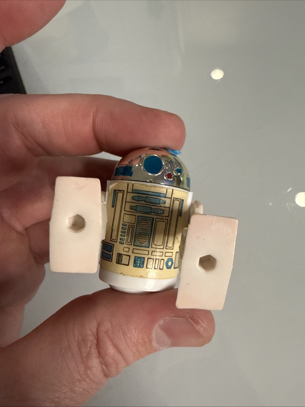 R2-D2 (Artoo-Detoo) (with Sensorscope) sold