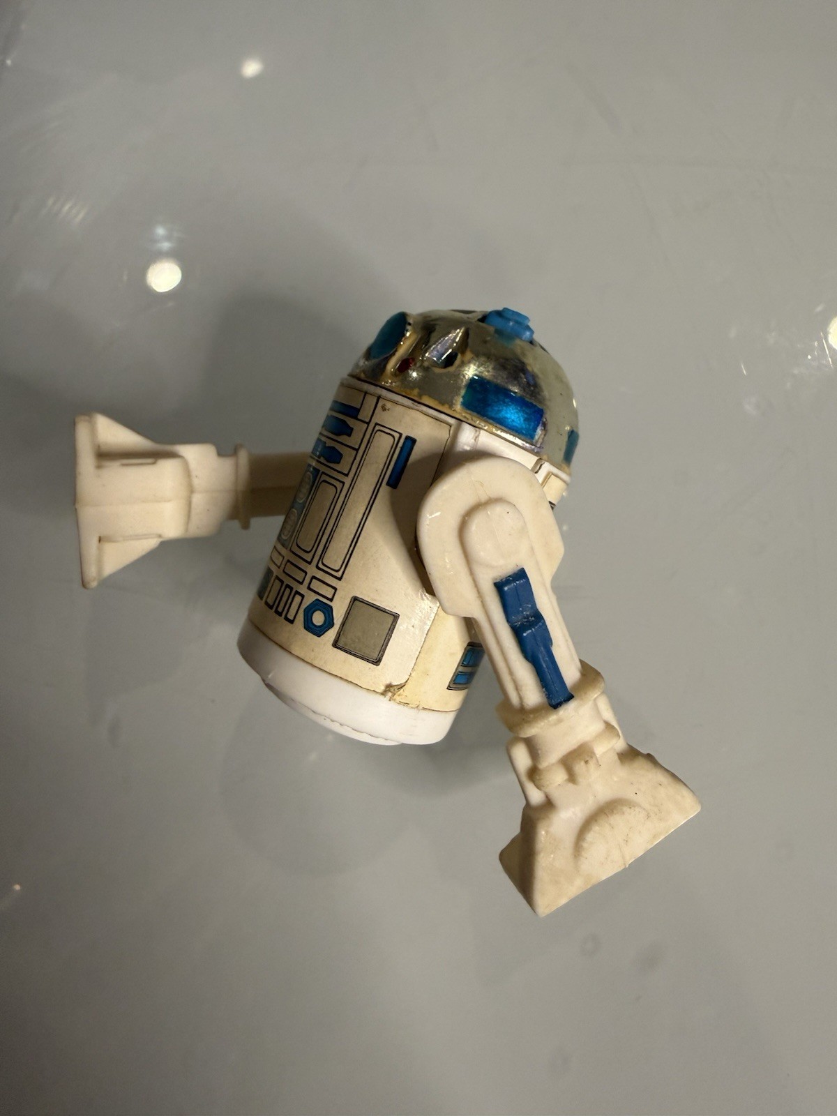 R2-D2 (Artoo-Detoo) (with Sensorscope) sold