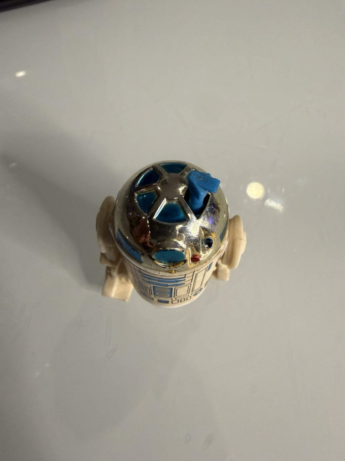 R2-D2 (Artoo-Detoo) (with Sensorscope) sold