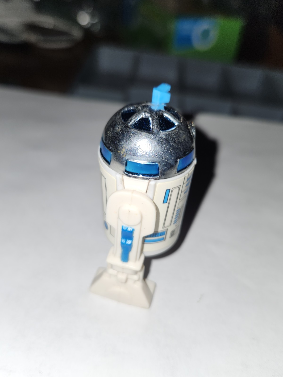 R2-D2 (Artoo-Detoo) (with Sensorscope) sold