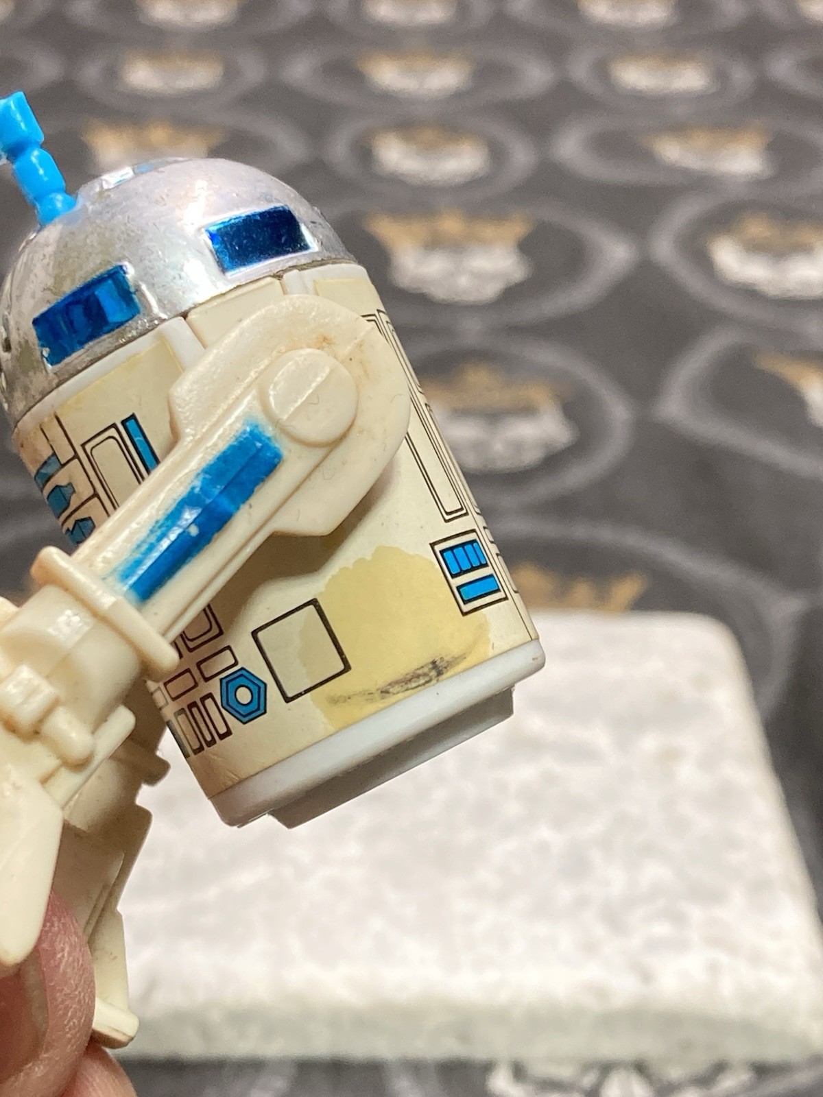 R2-D2 (Artoo-Detoo) (with Sensorscope) sold
