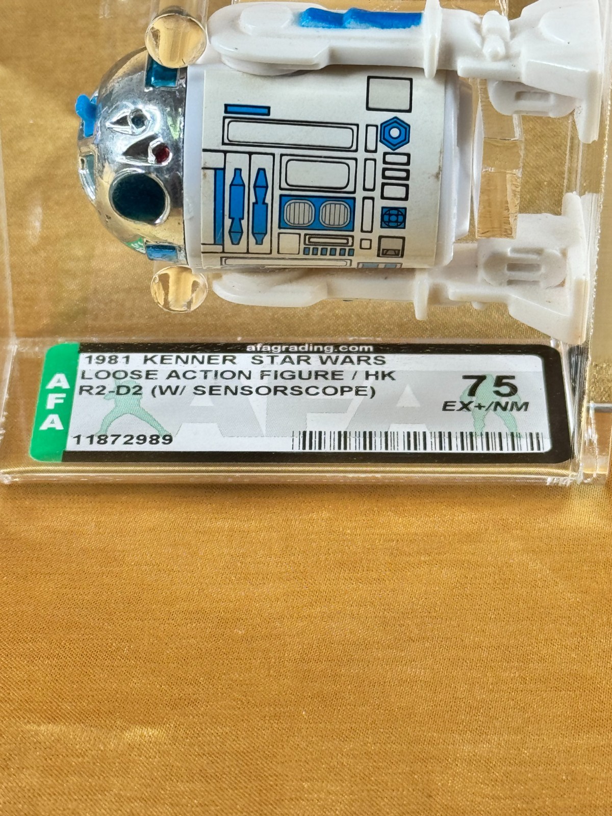 R2-D2 (Artoo-Detoo) (with Sensorscope) sold