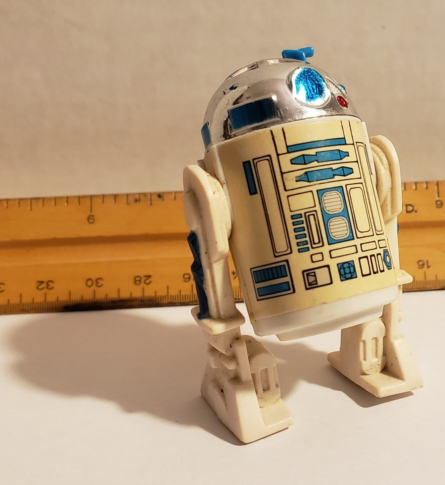 R2-D2 (Artoo-Detoo) (with Sensorscope) sold