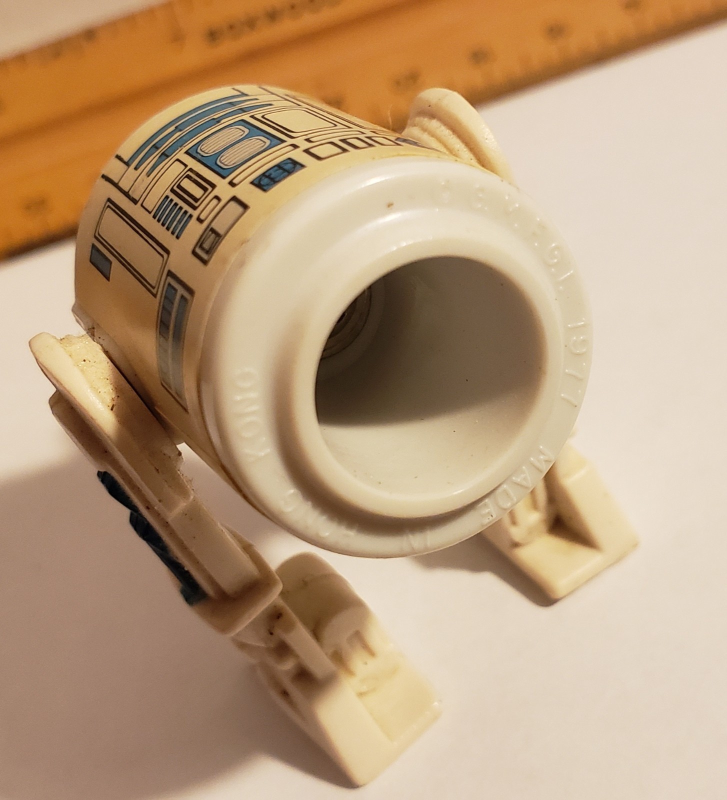 R2-D2 (Artoo-Detoo) (with Sensorscope) sold
