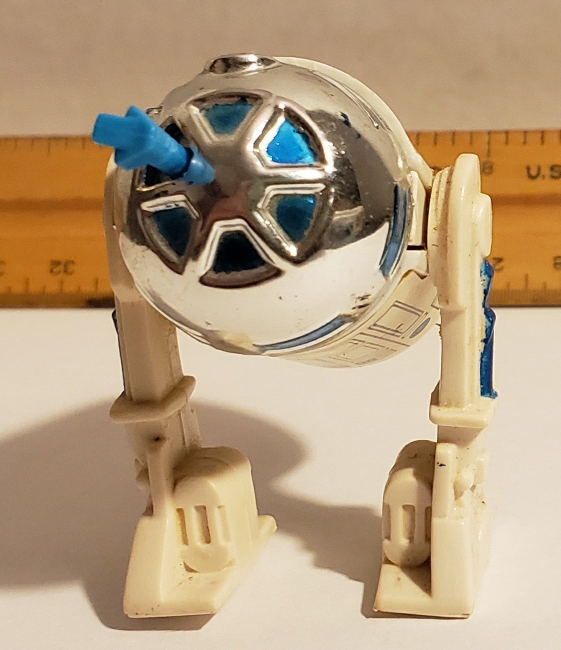 R2-D2 (Artoo-Detoo) (with Sensorscope) sold