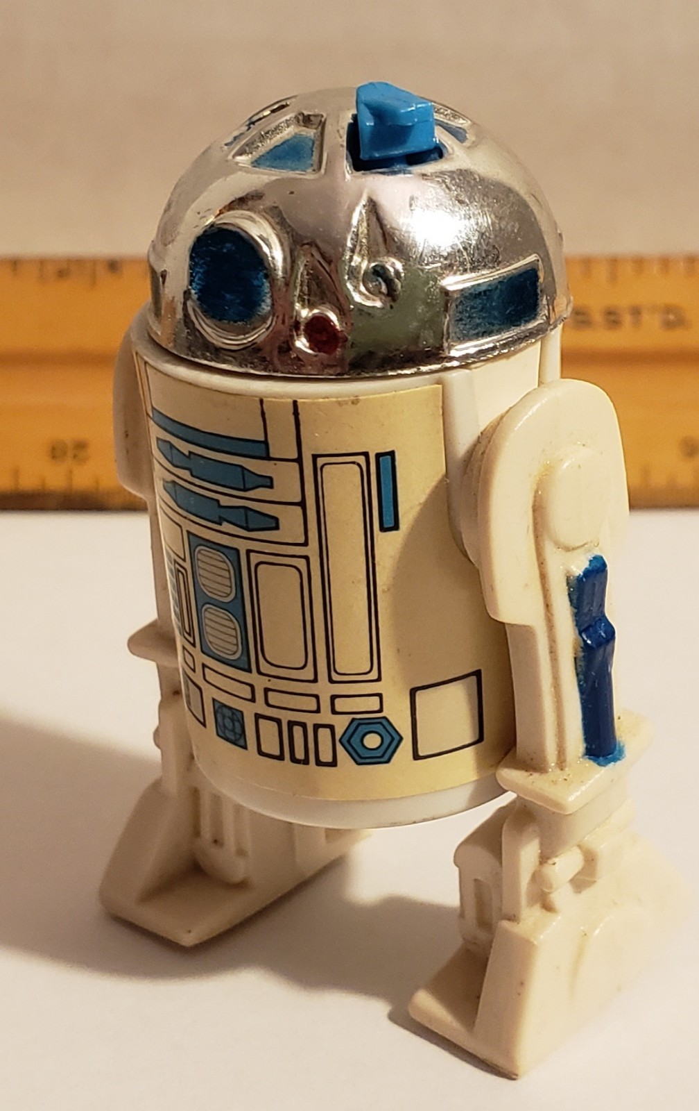 R2-D2 (Artoo-Detoo) (with Sensorscope) sold