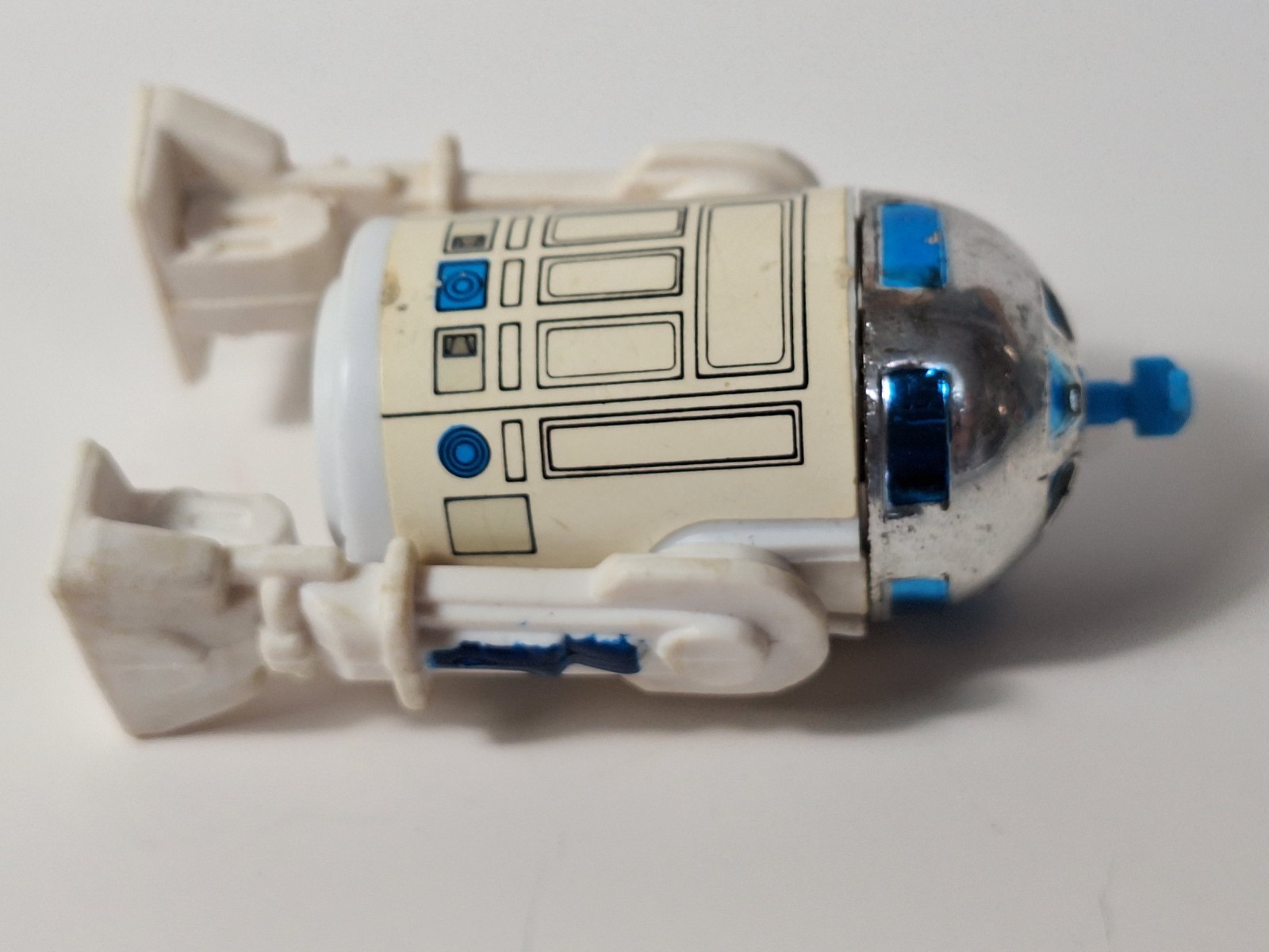 R2-D2 (Artoo-Detoo) (with Sensorscope) sold