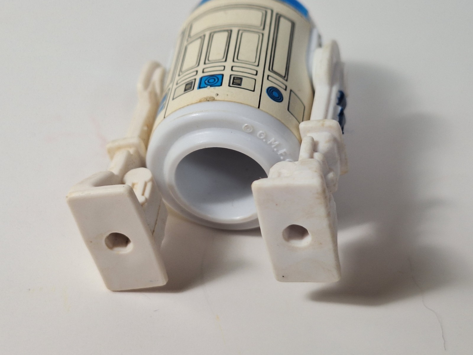 R2-D2 (Artoo-Detoo) (with Sensorscope) sold