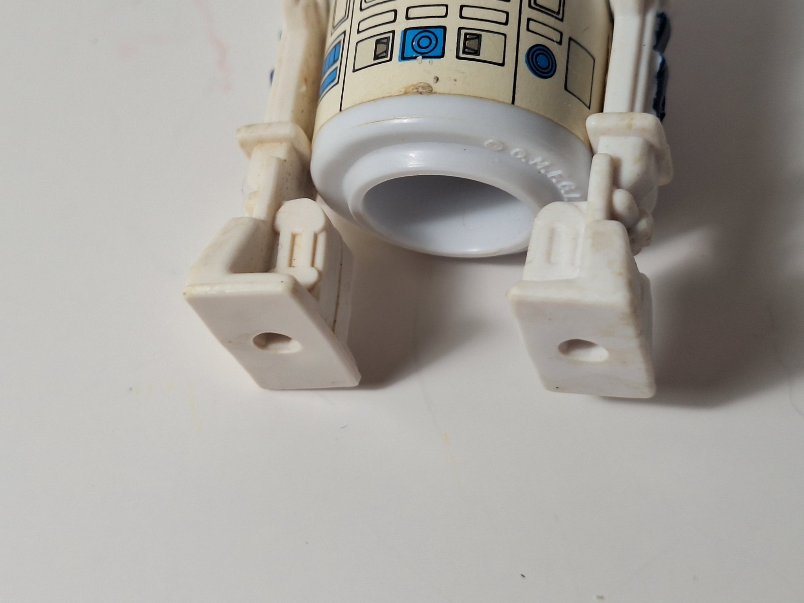 R2-D2 (Artoo-Detoo) (with Sensorscope) sold