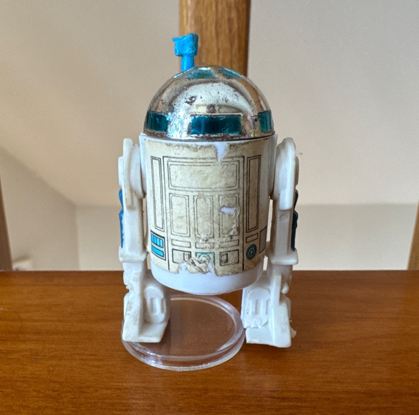 R2-D2 (Artoo-Detoo) (with Sensorscope) sold