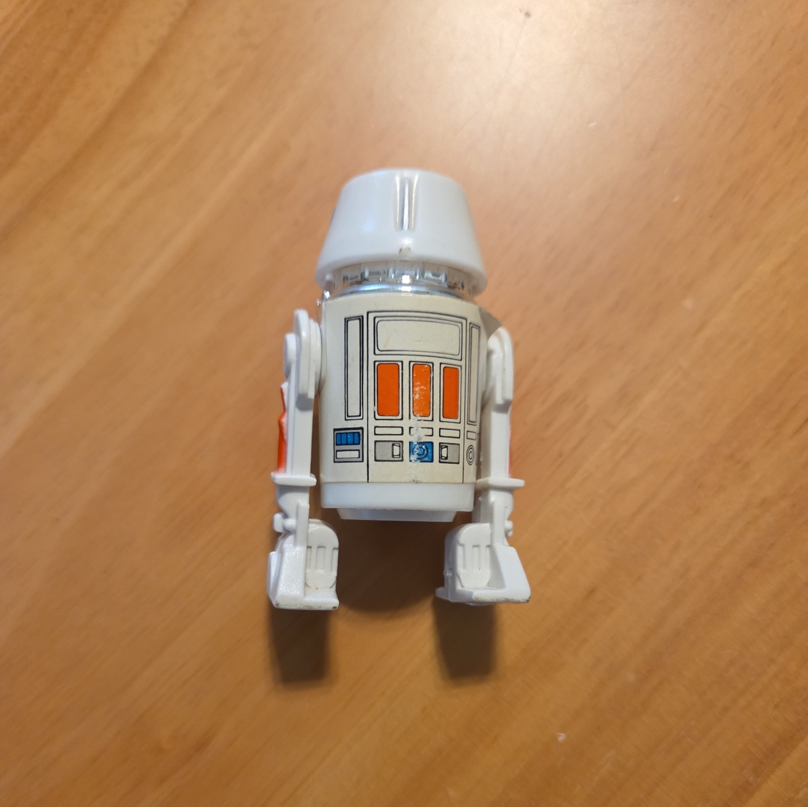 R5-D4 (Arfive-Defour) sold