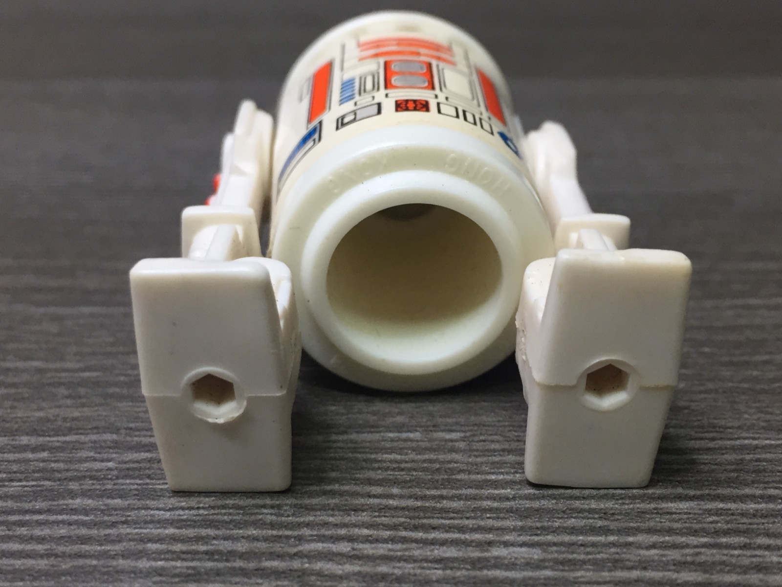R5-D4 (Arfive-Defour) sold
