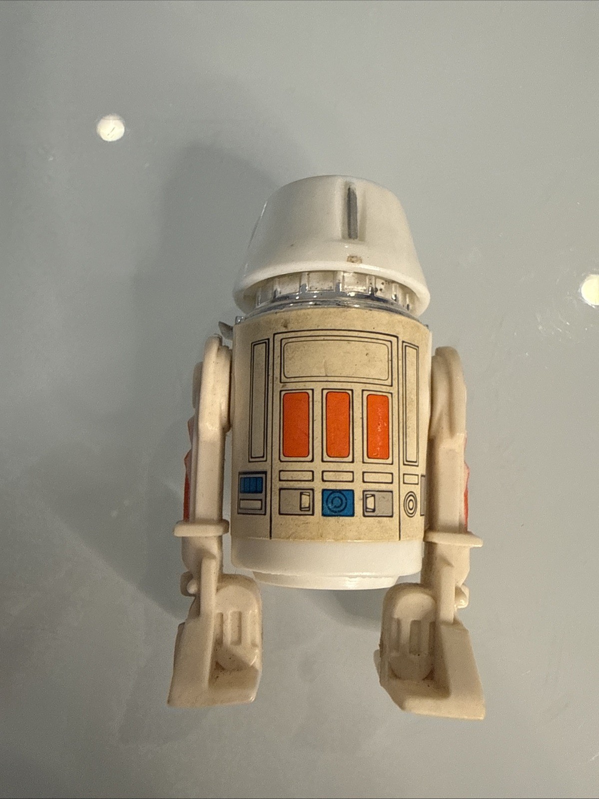 R5-D4 (Arfive-Defour) sold