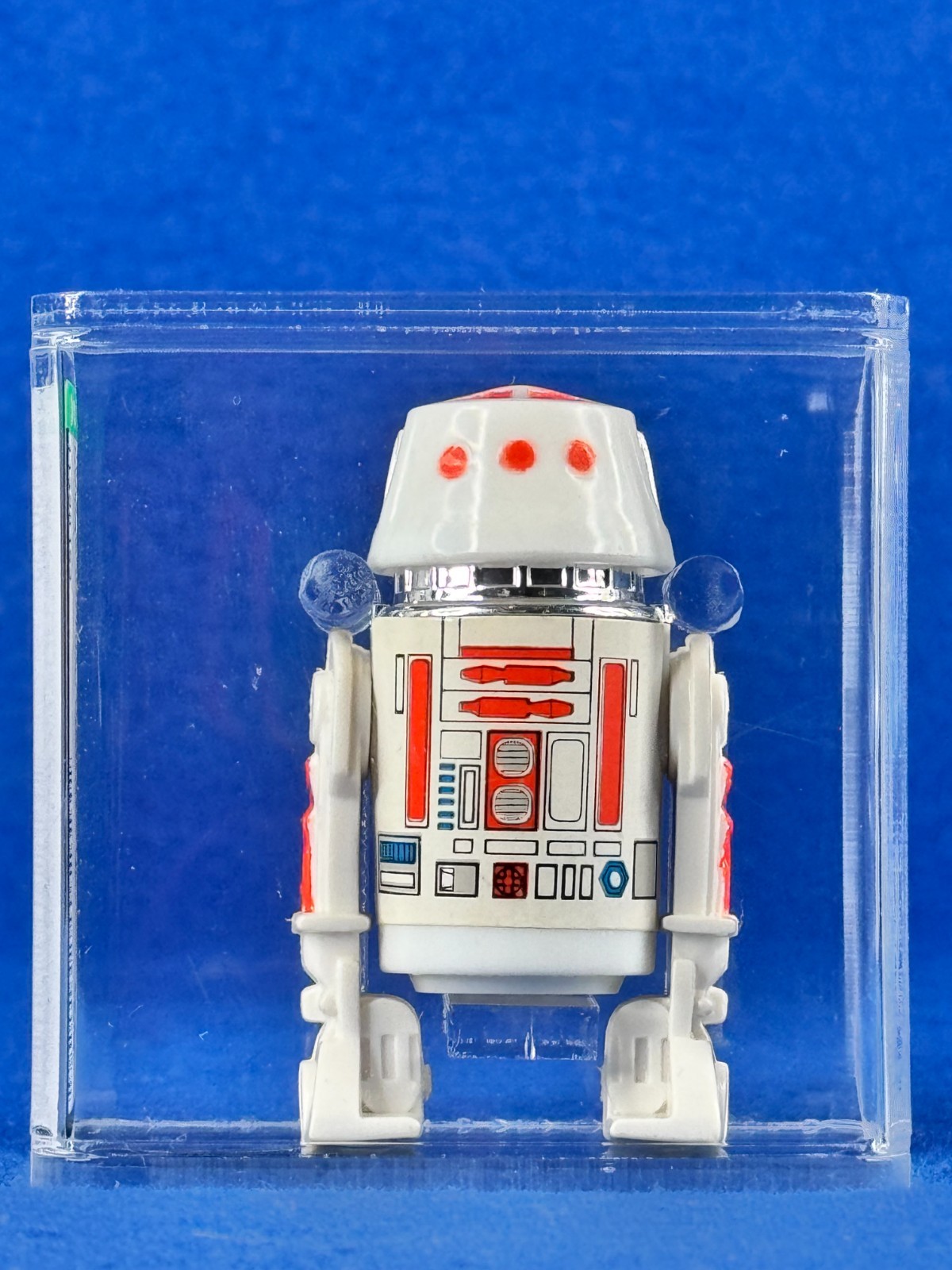 R5-D4 (Arfive-Defour) sold