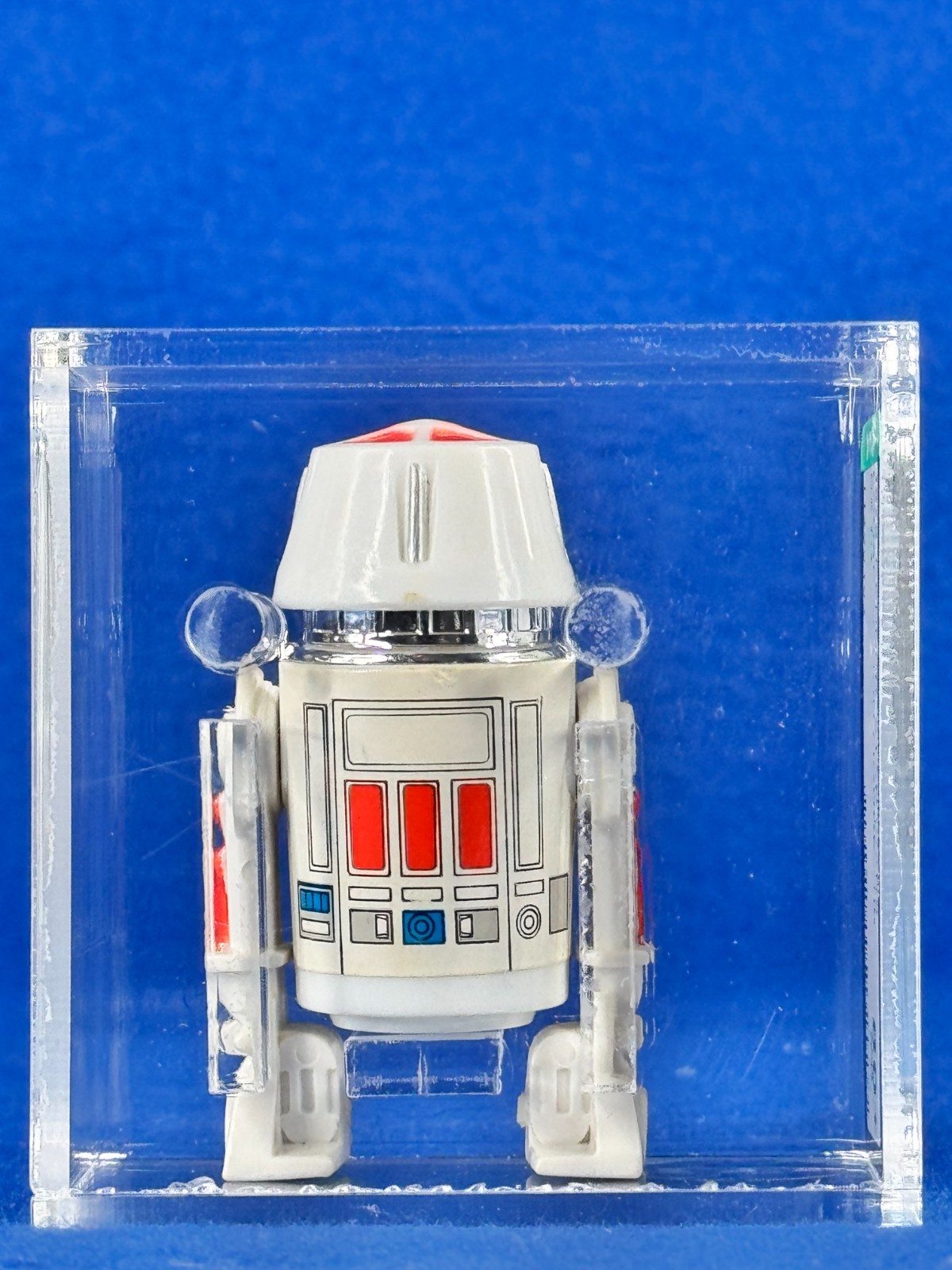 R5-D4 (Arfive-Defour) sold