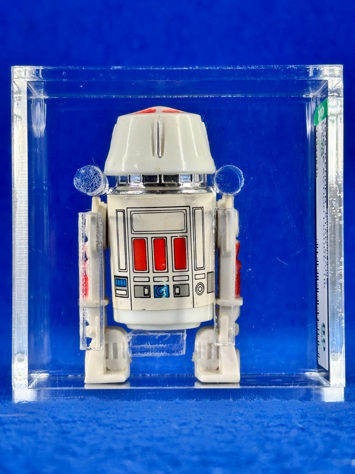 R5-D4 (Arfive-Defour) sold