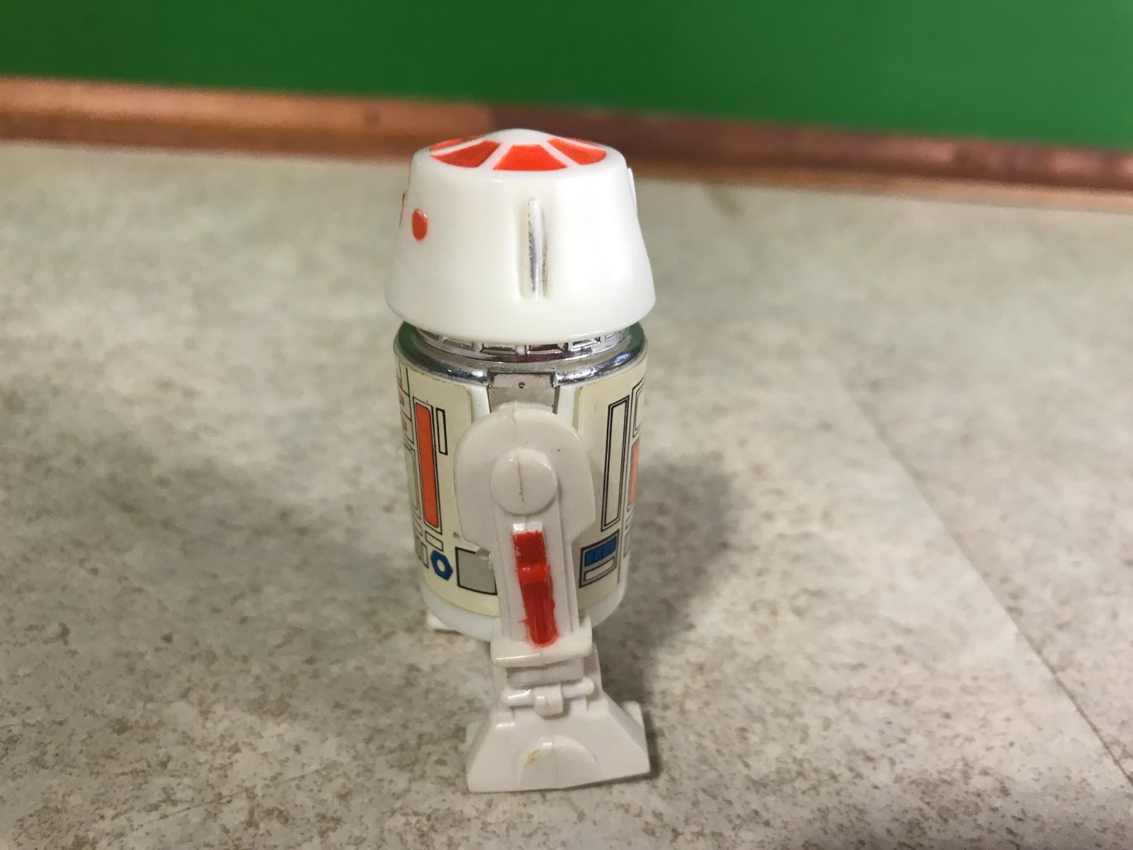 R5-D4 (Arfive-Defour) sold