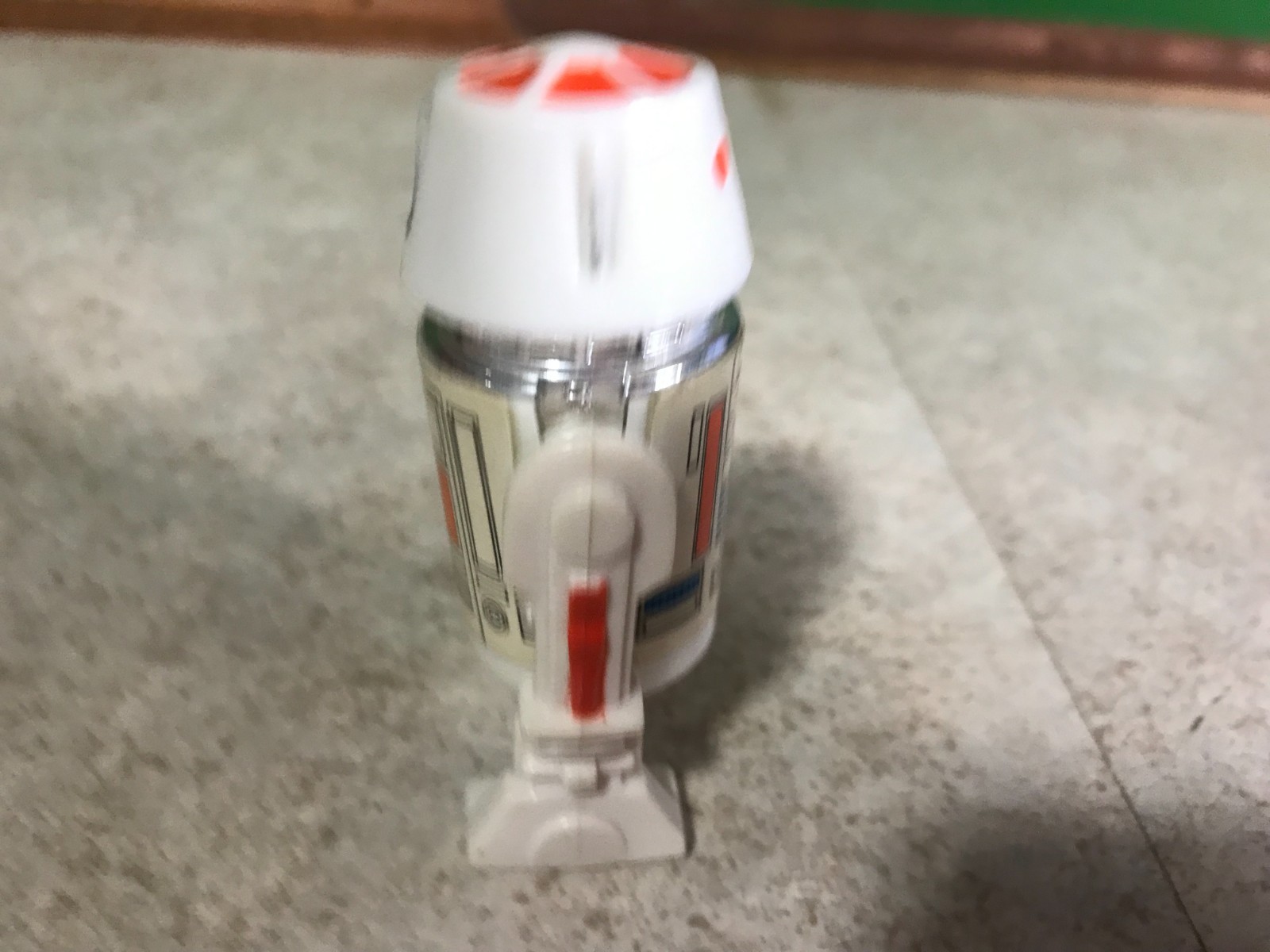 R5-D4 (Arfive-Defour) sold