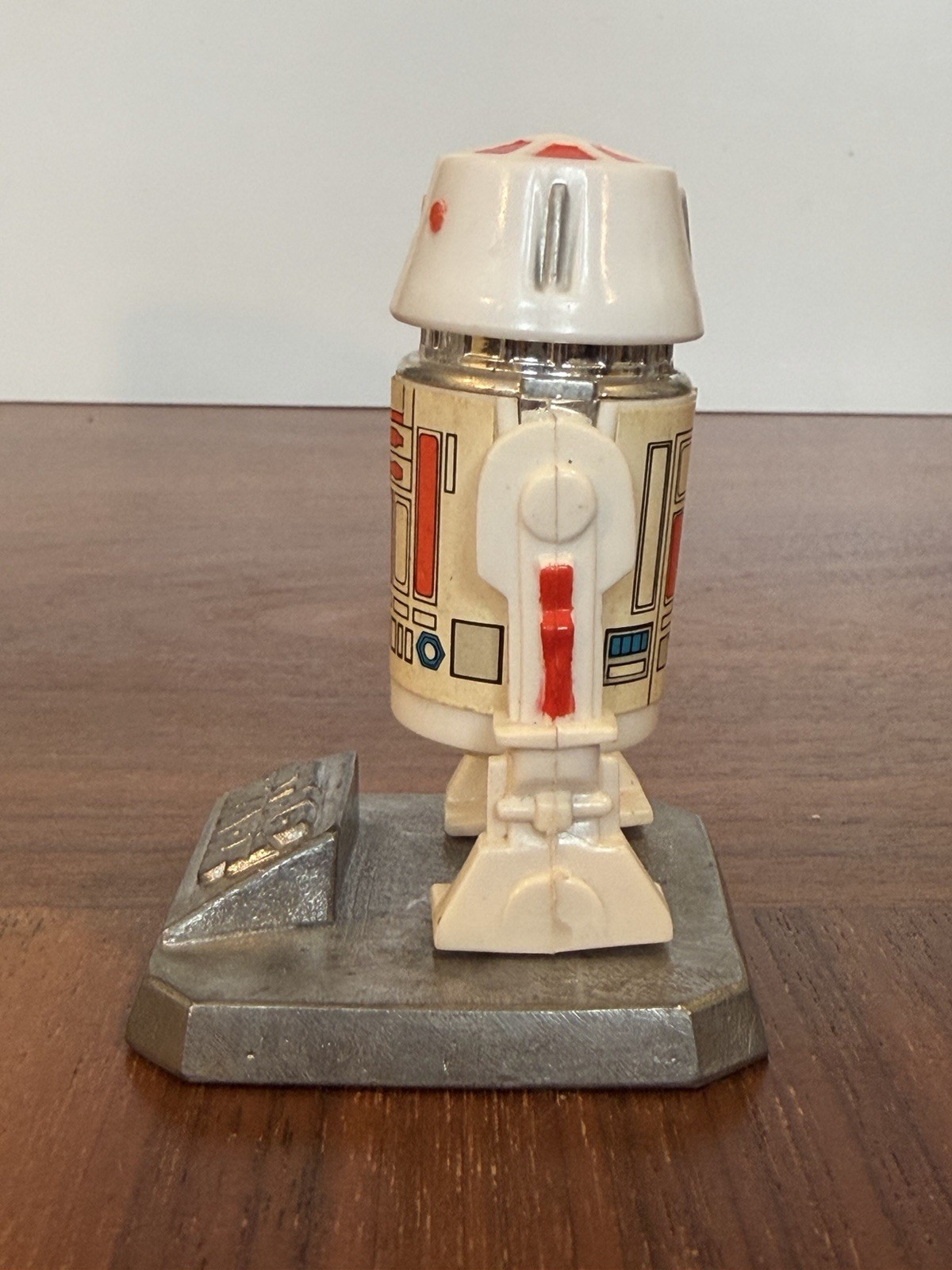 R5-D4 (Arfive-Defour) sold