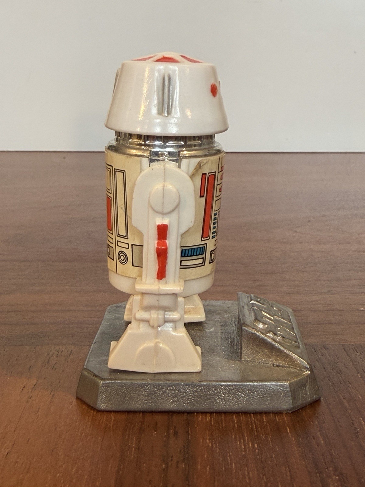 R5-D4 (Arfive-Defour) sold