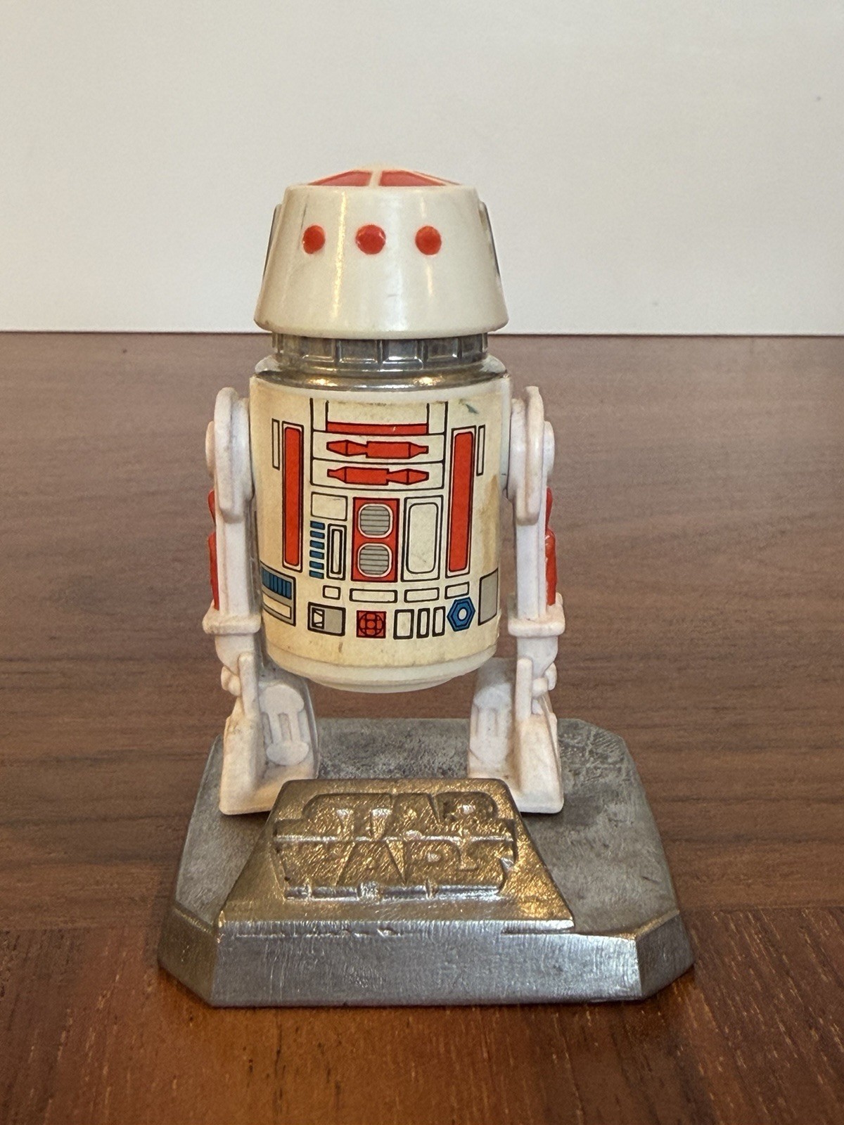 R5-D4 (Arfive-Defour) sold