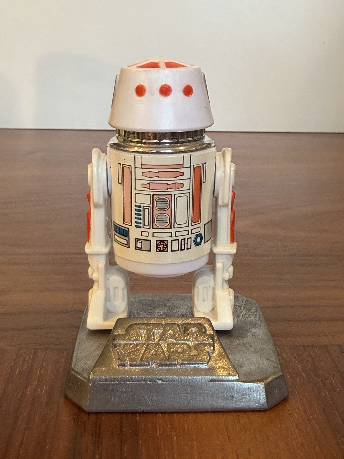 R5-D4 (Arfive-Defour) sold