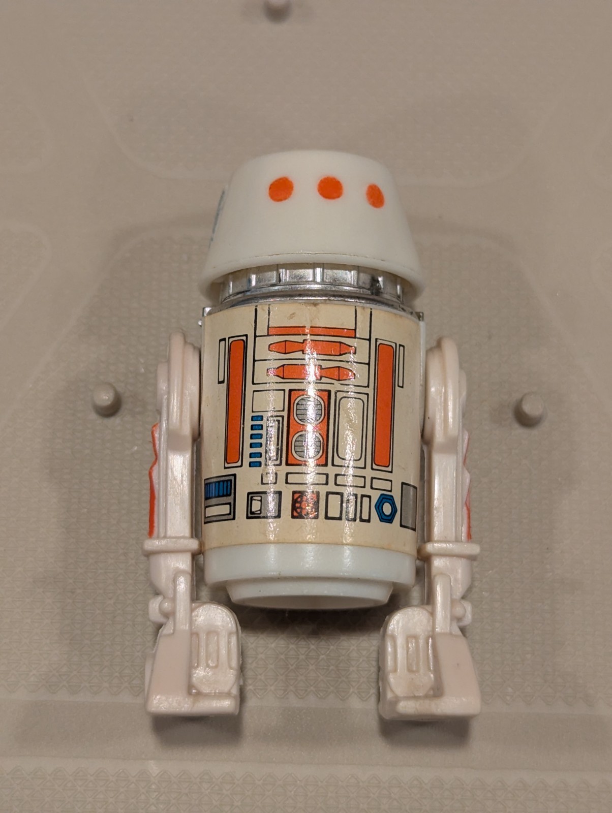 R5-D4 (Arfive-Defour) sold