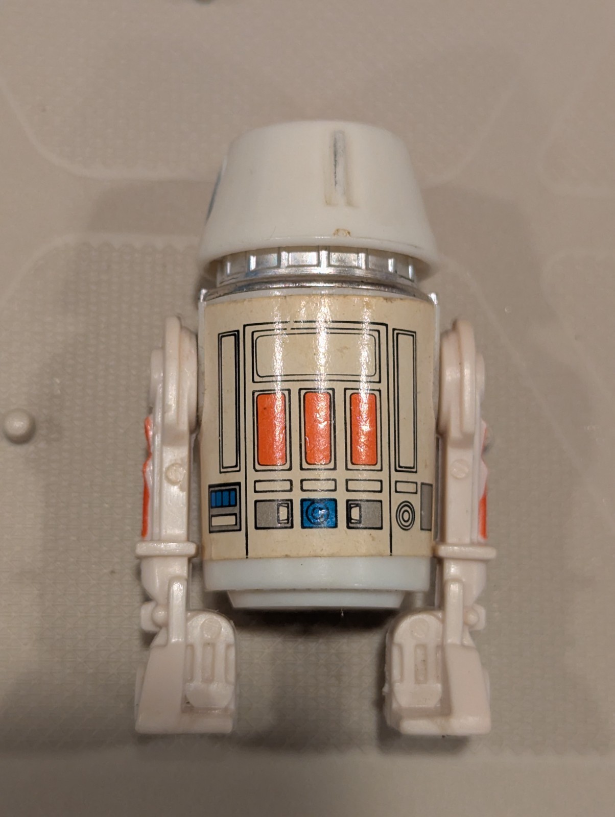 R5-D4 (Arfive-Defour) sold