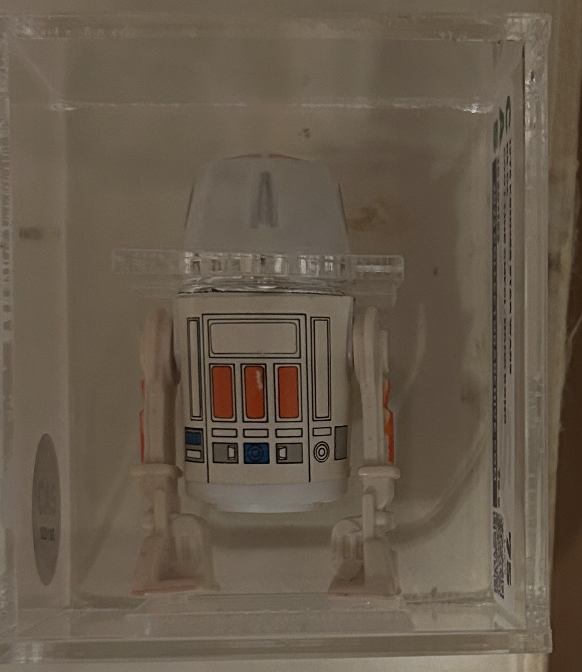 R5-D4 (Arfive-Defour) sold