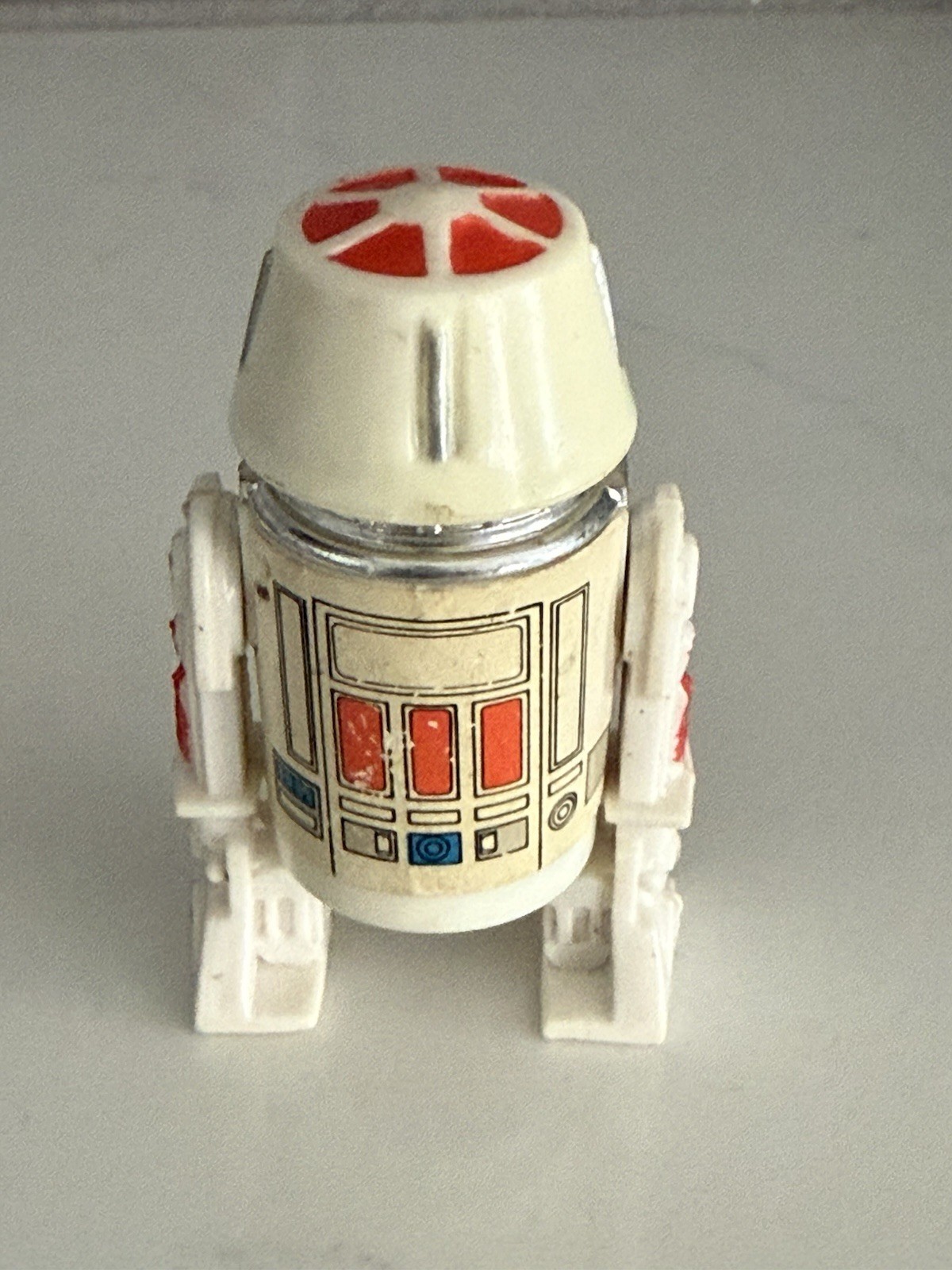 R5-D4 (Arfive-Defour) sold