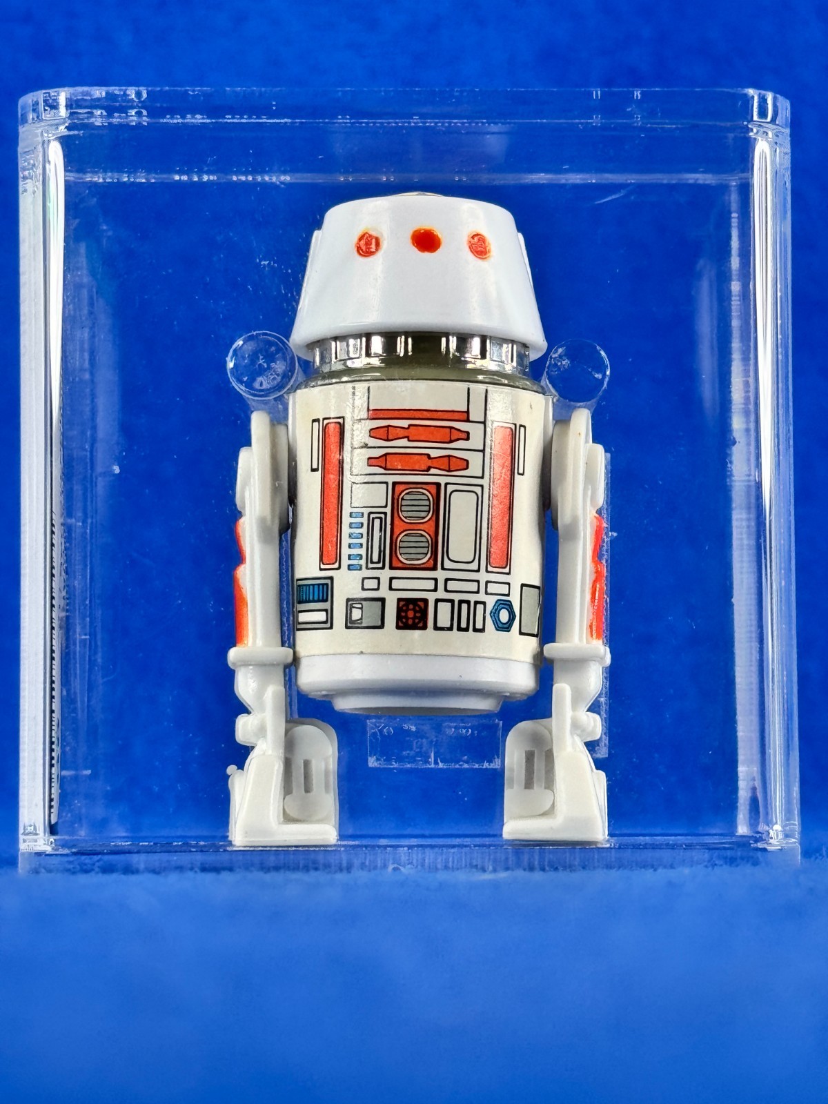 R5-D4 (Arfive-Defour) sold