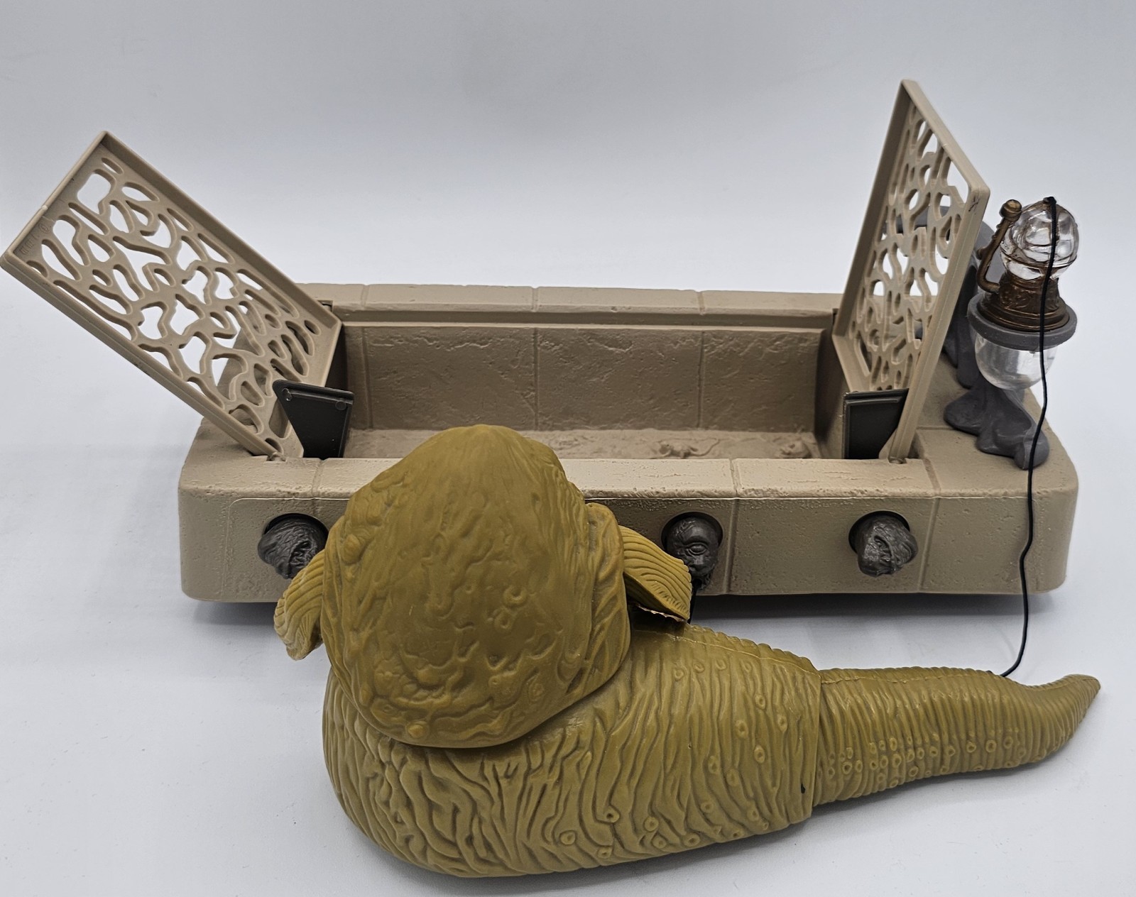 Jabba the Hutt Action Playset sold