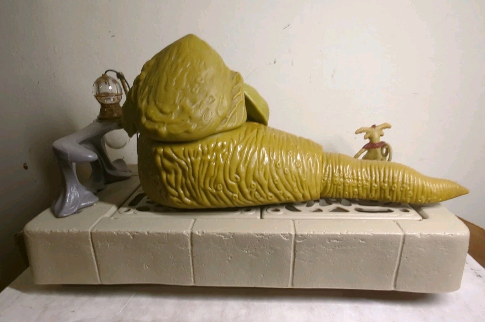 Jabba the Hutt Action Playset sold