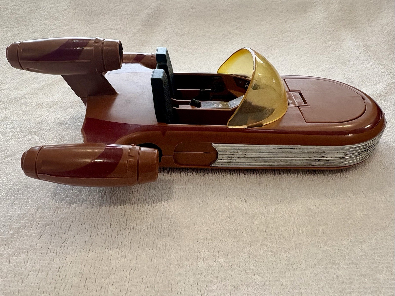 Landspeeder sold