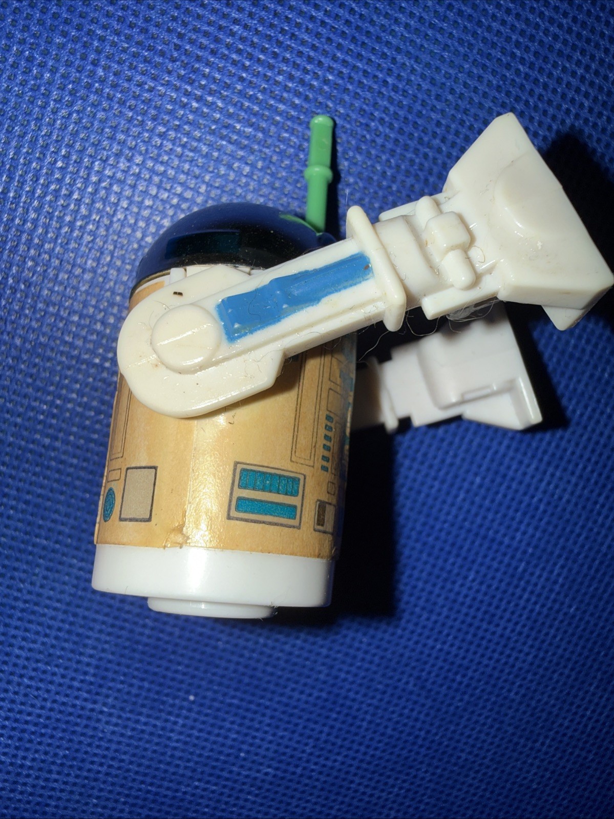 R2-D2 (Artoo-Detoo) with pop-up Lightsaber sold