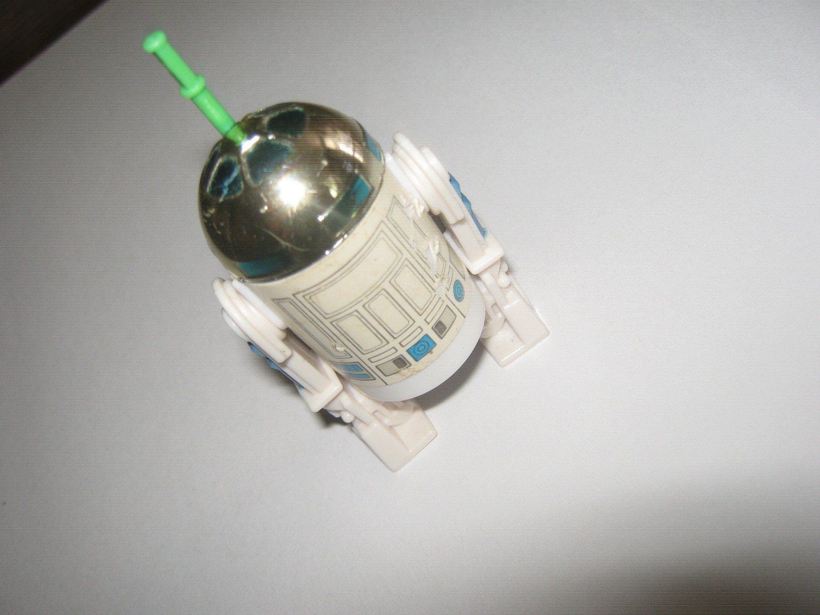 R2-D2 (Artoo-Detoo) with pop-up Lightsaber sold