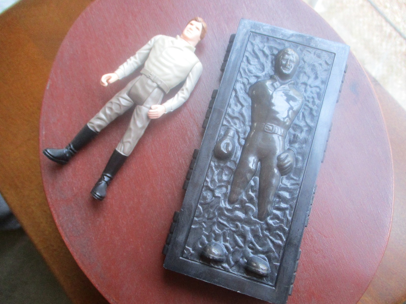 Han Solo (In Carbonite Chamber) sold