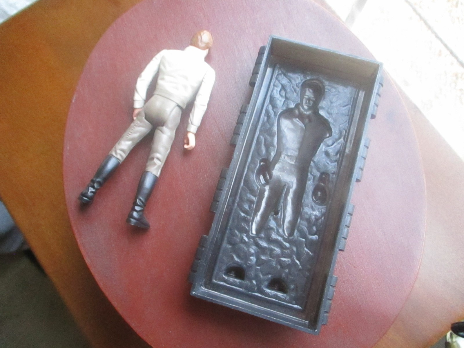 Han Solo (In Carbonite Chamber) sold