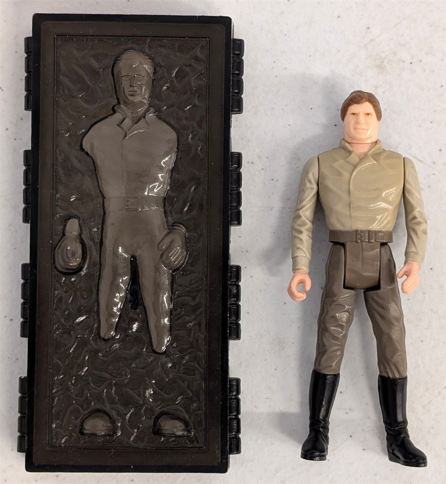 Han Solo (In Carbonite Chamber) sold