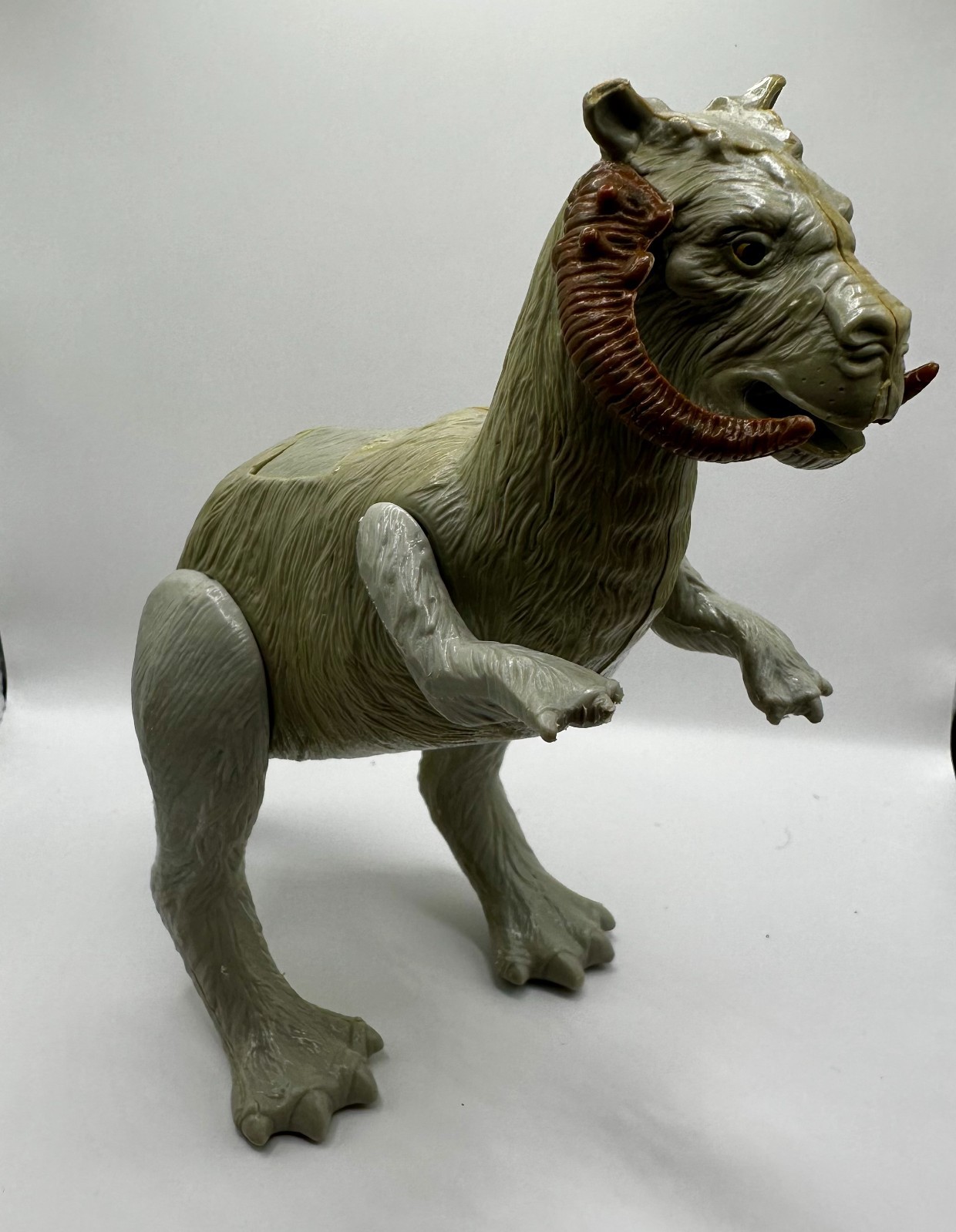 Tauntaun (closed belly) sold