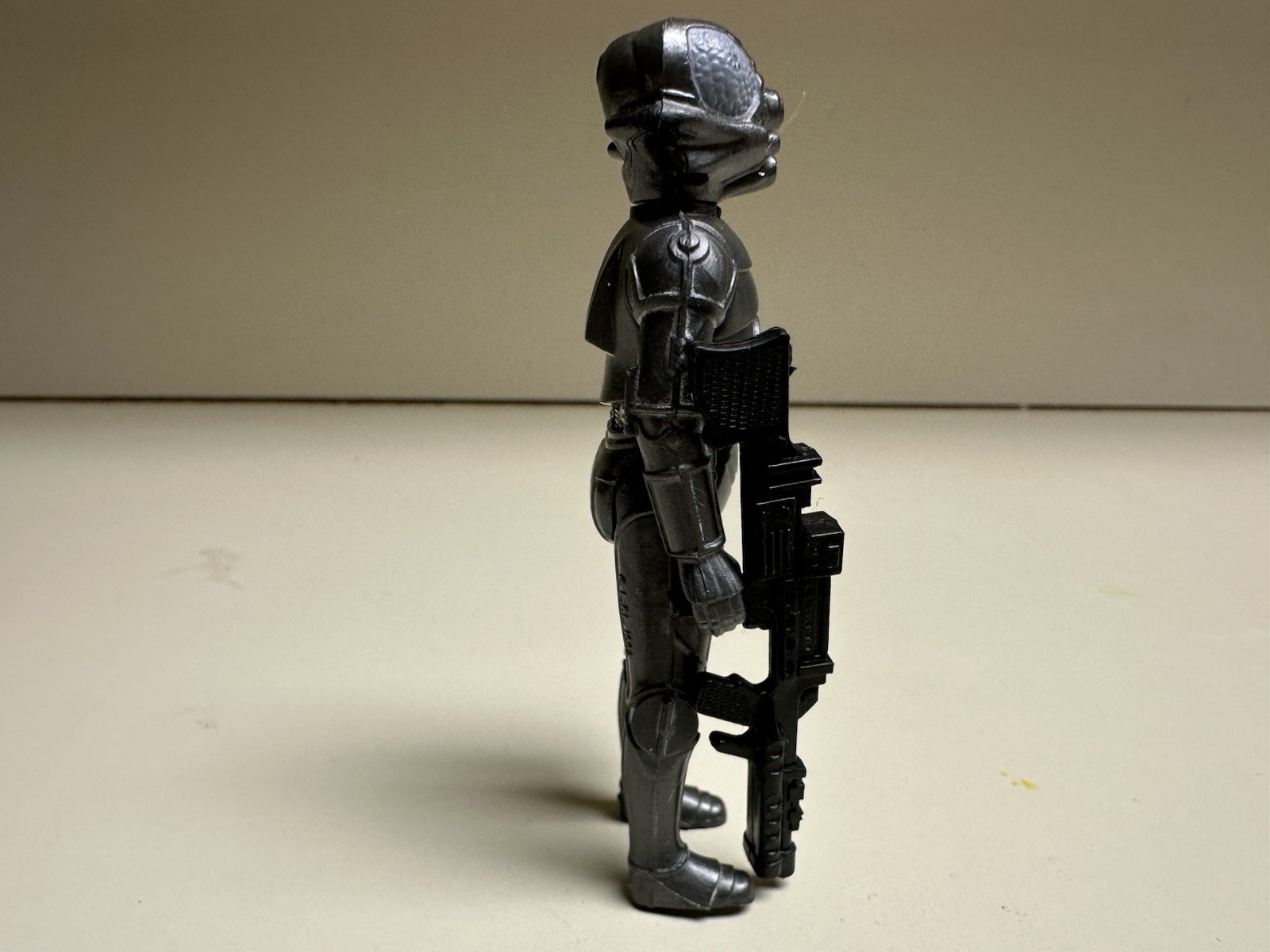 Zuckuss sold
