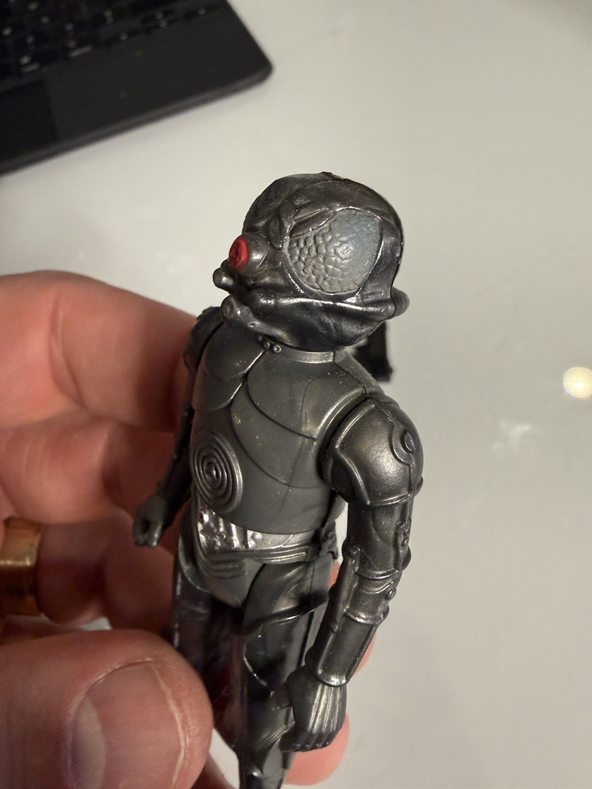 Zuckuss sold