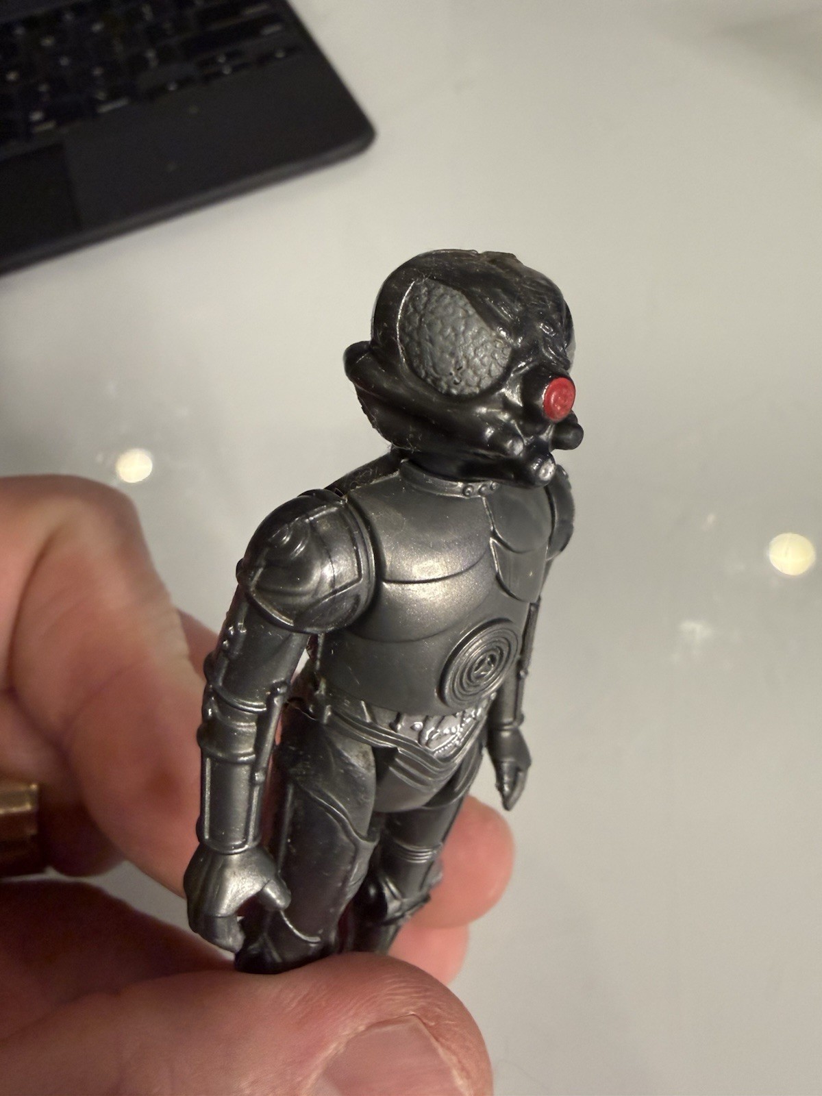 Zuckuss sold