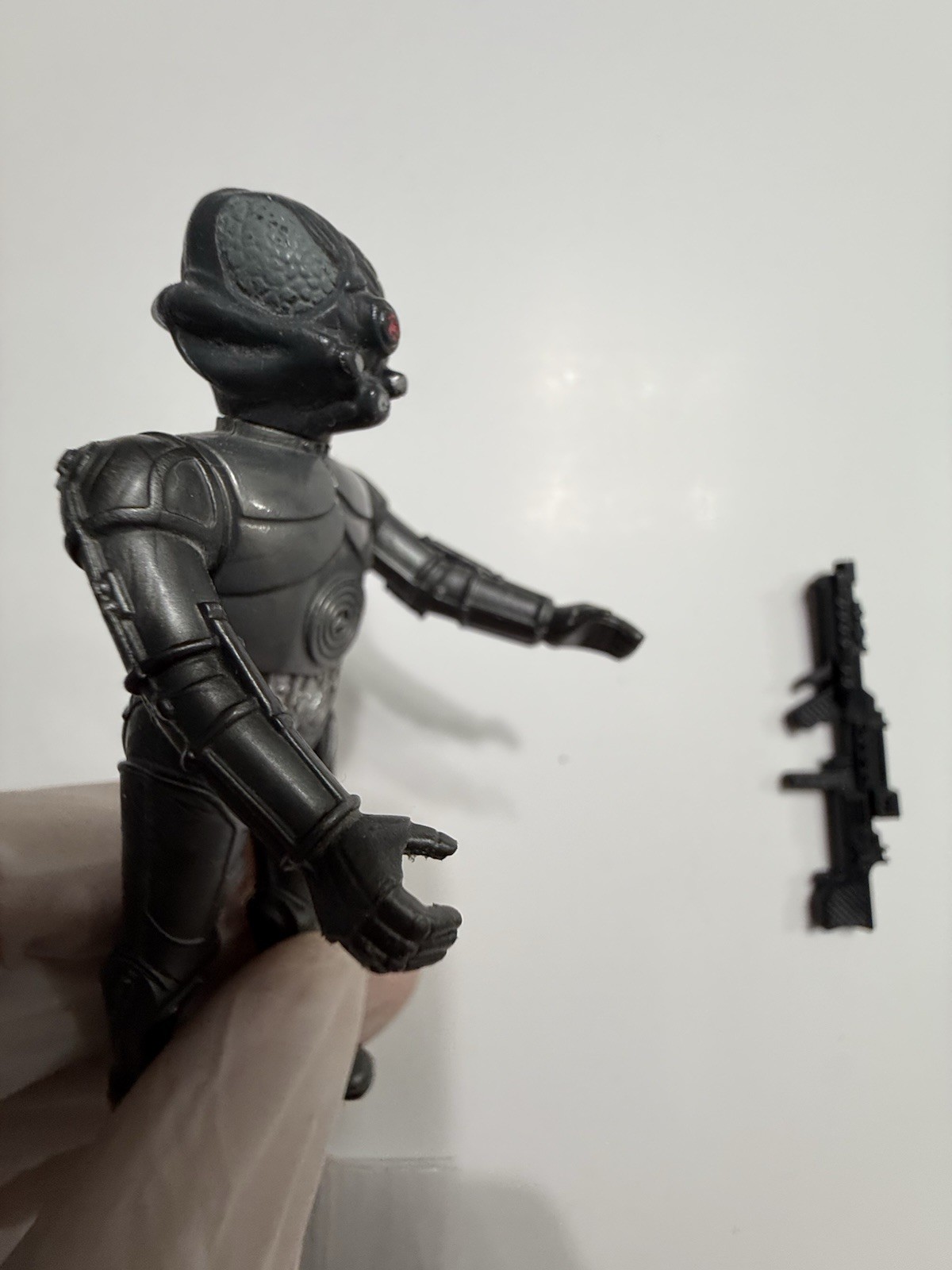 Zuckuss sold