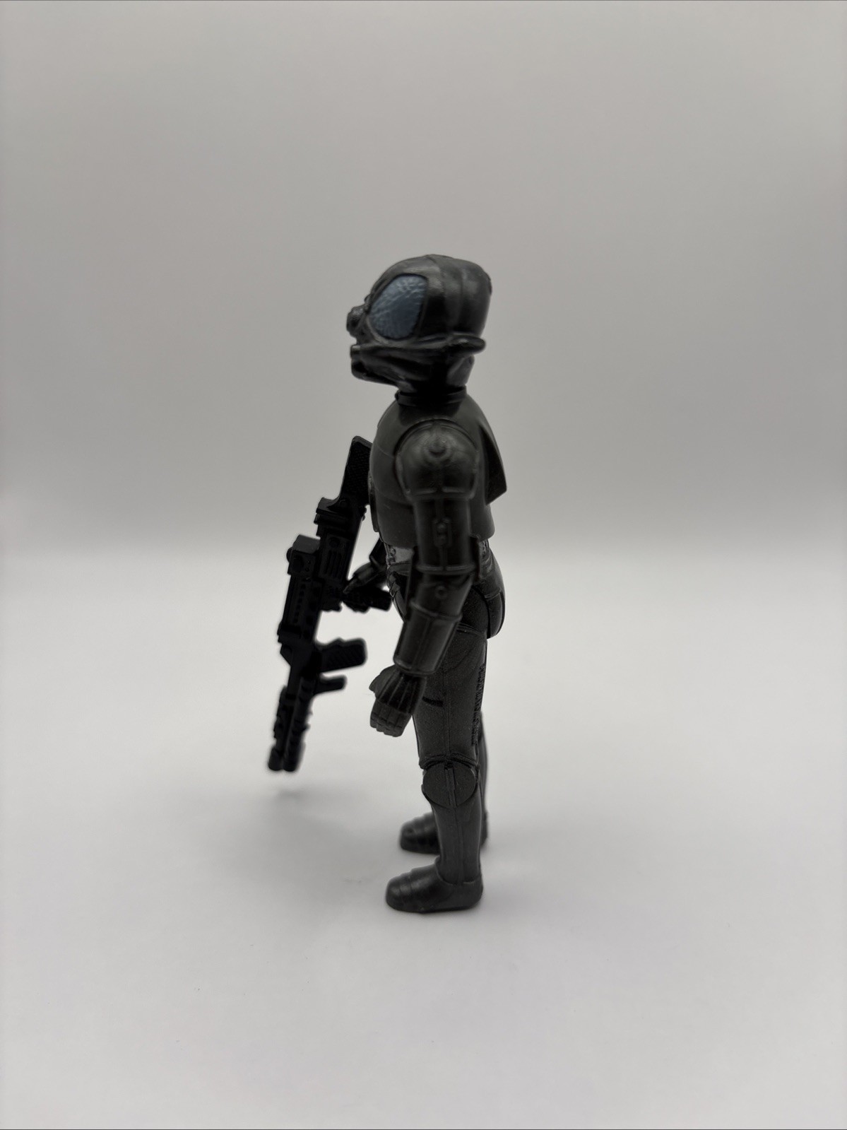 Zuckuss sold