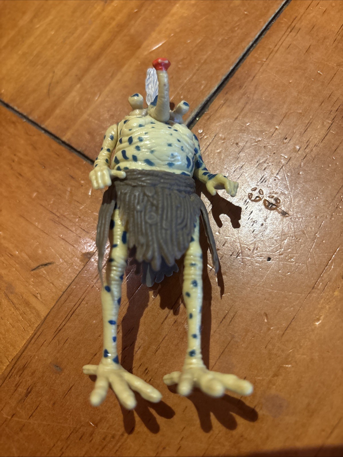 Sy Snootles sold