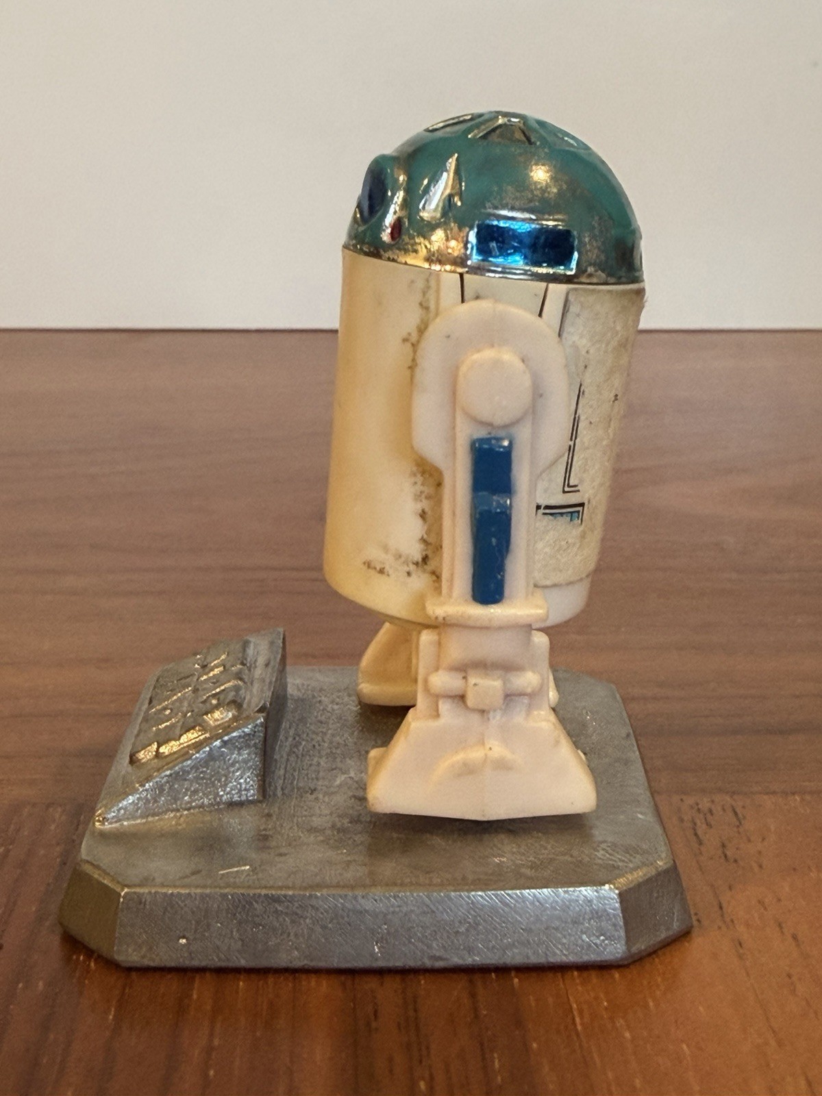 R2-D2 (Artoo-Detoo) sold