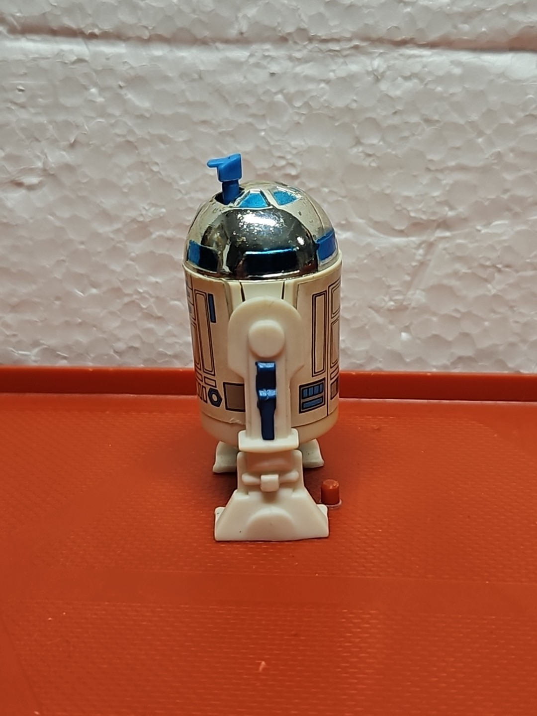 R2-D2 (Artoo-Detoo) (with Sensorscope) sold