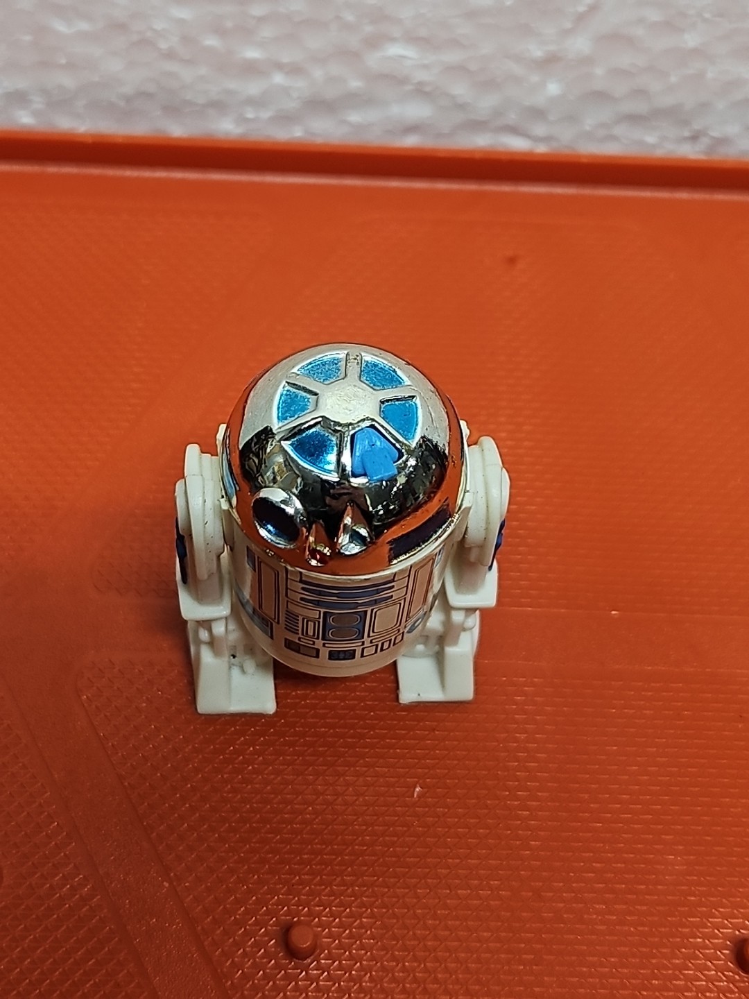 R2-D2 (Artoo-Detoo) (with Sensorscope) sold