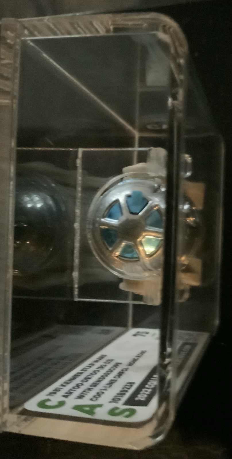 R2-D2 (Artoo-Detoo) (with Sensorscope) sold